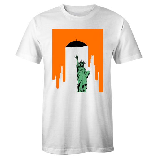 Resist Umbrella Liberty Statue T Shirt